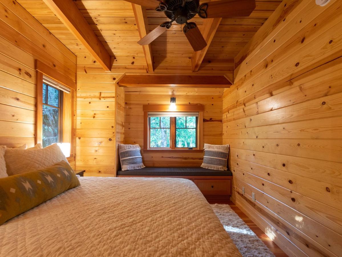 On The River Wooded Bliss Cabin Near Loloma McKenzie Bridge Εξωτερικό φωτογραφία