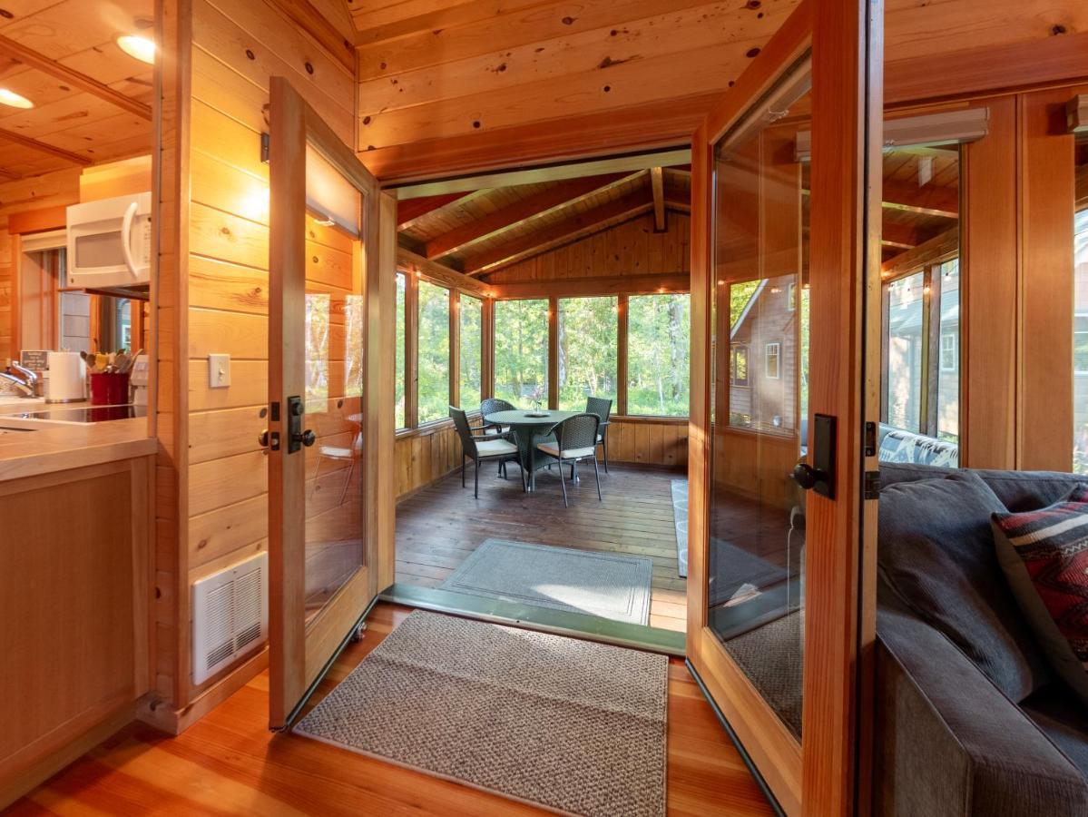 On The River Wooded Bliss Cabin Near Loloma McKenzie Bridge Εξωτερικό φωτογραφία